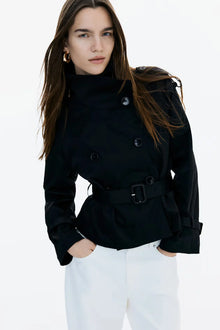 BUTTONED TRENCH COAT