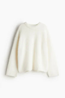 SOFT KNITTED SWEATER